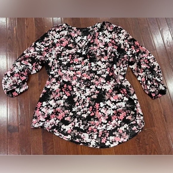 Apt 9 Long sleeve black pink and white floral top size large - Picture 3 of 7
